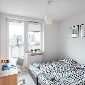 Waw Manhattan Hostel